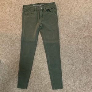 Green AEO jeggings.